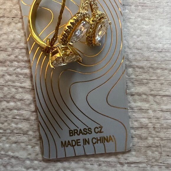 EyeCandy Los Angeles Statement Ring Gold Tone Triple Pear CZ Halo Cocktail Sz 8” - Picture 8 of 10